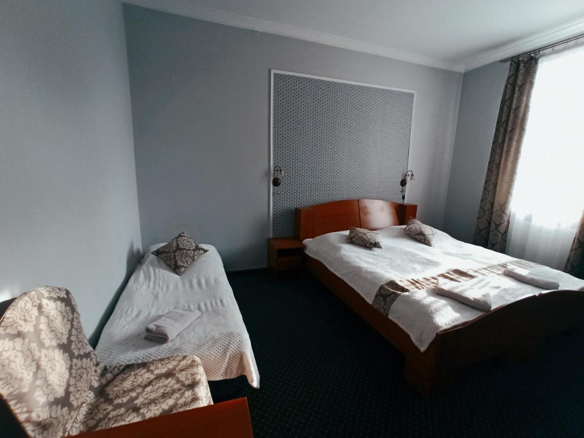 Pokoje Goscinne Kropka Tarnowskie Góry Extérieur photo
